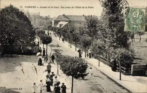 Ak Cabourg Calvados, Avenue de la Gare, Vue prise de l'Hotel de la Poste