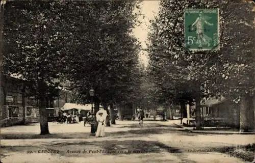 Ak Cabourg Calvados, Avenue de Pont-l'Eveque vers le marche