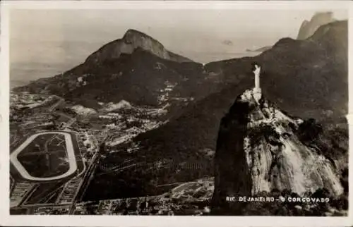 Ak Rio de Janeiro Brasilien, Aussicht auf Corcovado, Christusstatue, Landschaft, Stadtansicht