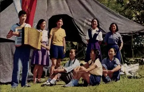 Ak China, Jugendliche, Zelt
