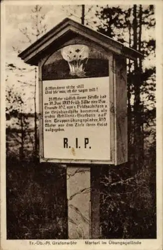 Ak Grafenwöhr, Truppenübungsplatz, Marterl im Übungsgelände, Granate