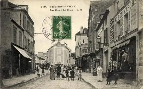 CPA Bry-sur-Marne Val-de-Marne, La Grande Rue