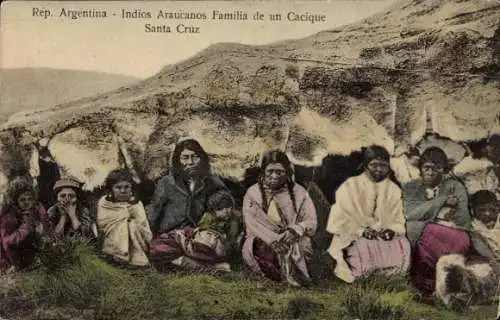 Ak Santa Cruz Argentinien, Indios Araucanos Familia de un Cacique