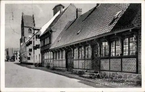 Ak Næstved Naestved Sjælland Seeland Dänemark, Vorderseite: Strasse mit historischen Gebäuden,...