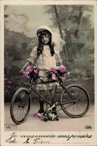 Ak Mädchen mit Fahrrad, Portrait