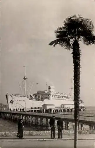 Ak Dampfer Russland im Hafen