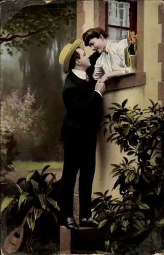 Ak Liebespaar, Geheimtreffen, Frau am Fenster, Laute