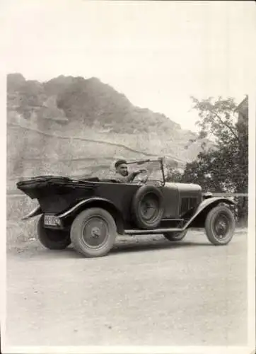 Foto Ak Fahrer im Oldtimer