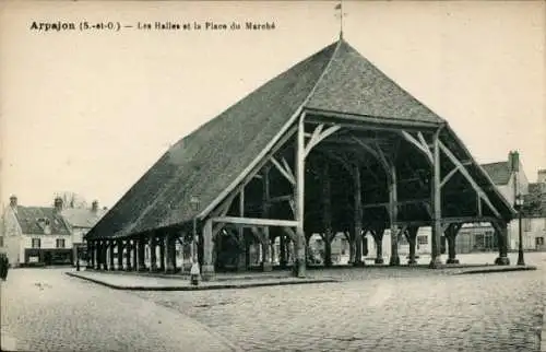 Ak Arpajon Essonne, Les Halles et la Place du Marché