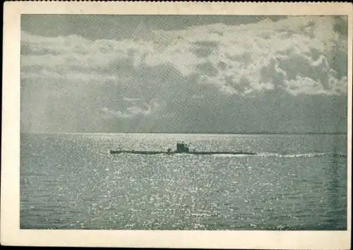 Ak Deutsches Unterseeboot, Küsten U-Boot S 180, Bundesmarine, U-Boot auf See bei schwerer See.