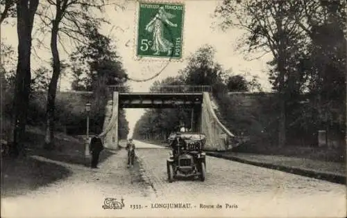 Ak Longjumeau Essonne, Route de Paris, Automobil