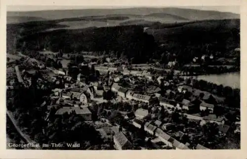 Ak Georgenthal in Thüringen, Luftaufnahme von Georgenthal, Thüringer Wald, Häuser, Wiesen, Wälder