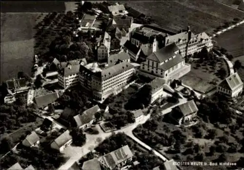 Ak Bad Waldsee in Oberschwaben Württemberg, Fliegeraufnahme, Kloster Reute