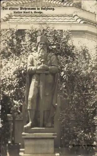 Ak Salzburg in Österreich, eiserner Wehrmann Kaiser Karl der Große
