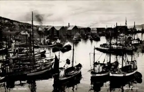 Ak Tromsø Tromsö Norwegen, Hafenpartie