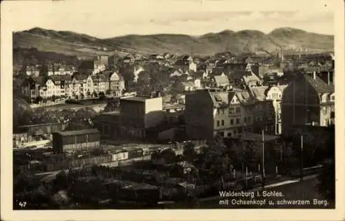 Ak Wałbrzych Waldenburg Schlesien, Gesamtansicht, Ochsenkopf, schwarzer Berg
