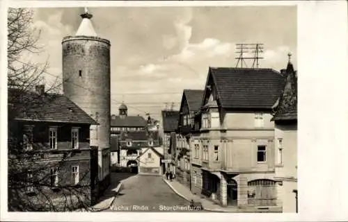 Ak Vacha in der Rhön Thüringen, Storchenturm,  Architektur, Straßenszene, Wolken am Himmel