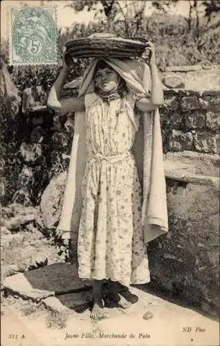 Ak Maghreb, Junge Frau mit Korb auf dem Kopf, Händlerin