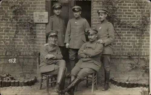 Ak Offiziere des Infanterie Regiments 7, Oswald Merz in Frankreich