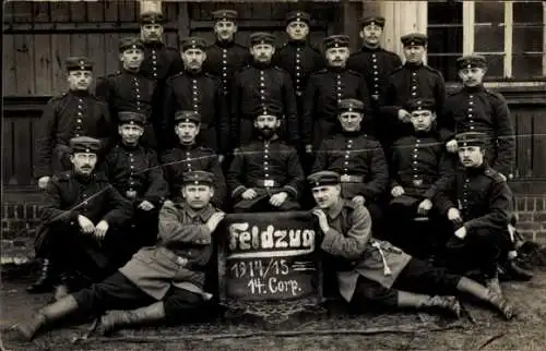 Foto Ak Gruppenbild 14 Korps 7. Kompanie königliches Infanterie Regiment 133