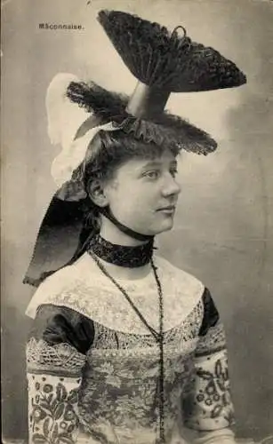 Ak Portrait, Braut, Mâconnaise, Tracht