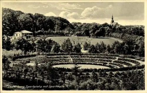 Ak Tschernjachowsk Insterburg Ostpreußen,  Sportplatz, Sporthalle, Parklandschaft, Fußballspiel