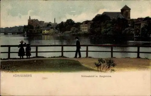 Ak Kaliningrad Königsberg Ostpreußen, Seeblick, Schlossteich, Burgkirche, Menschen am Ufer