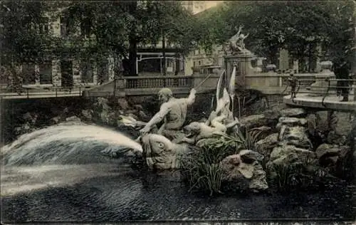 Ak Düsseldorf am Rhein, Tritonengruppe, Stadtgraben