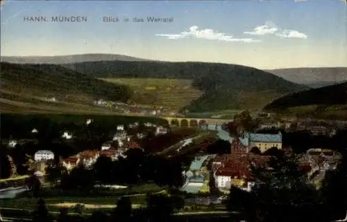 Ak Hann. Münden in Niedersachsen, Blick in das Werratal, malerische Landschaft, Fluss, Brücke,...