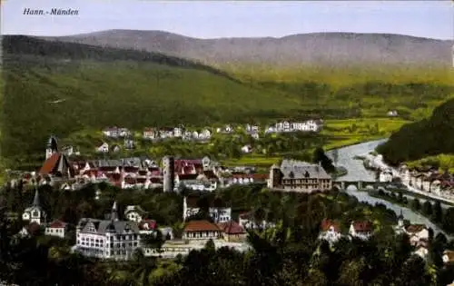Ak Hann. Münden in Niedersachsen, Gesamtansicht mit Umgebung, Kirche, Turm, Brücke