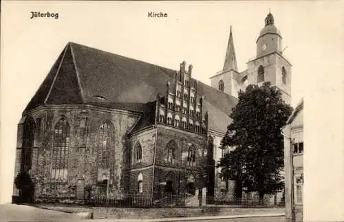Ak Jüterbog in Brandenburg, Kirche, hochgotische Architektur, historische Gebäude, Schwarz-Wei...