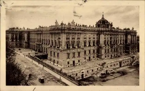 Ak Madrid Spanien, Palacio Nacional, historische Architektur, graue Farbgebung