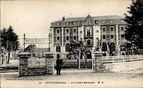 Ak Hondarribia Fuenterrabia Baskenland, El Casino Miramar, Hotel, Eingang, Bäume, alte Postkarte