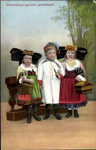 Ak Schaumburg-Lippische Landestracht, Kinder