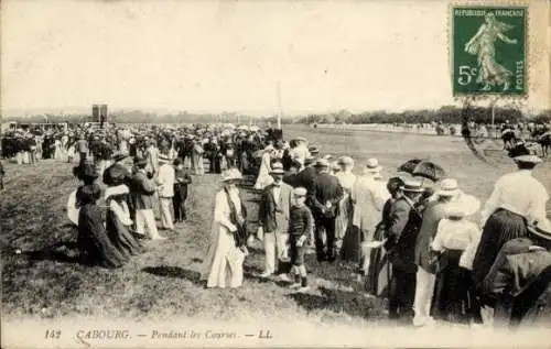 CPA Cabourg Calvados, Pendant les Courses