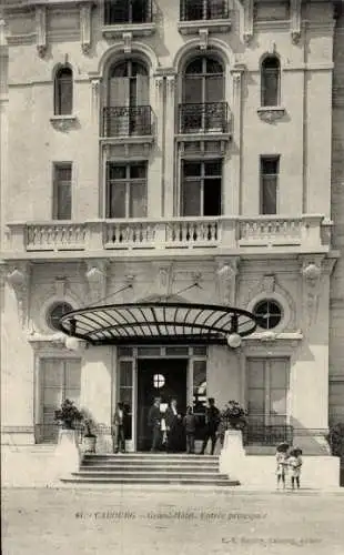 CPA Cabourg Calvados, Grand Hotel, Entrée principale