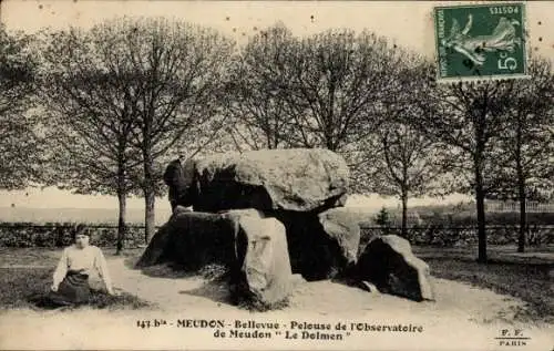 Ak Meudon Bellevue Hauts de Seine, Pelouse de l'Observatoire, Le Dolmen