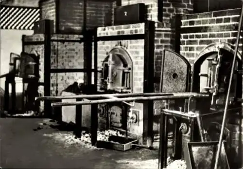 Ak Sachsenhausen Oranienburg, Nationale Mahn- und Gedenkstätte, Krematorien, Station 2, Fotos ...