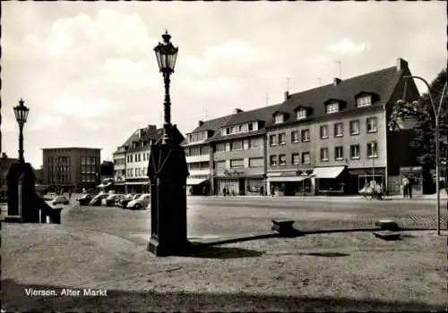 Ak Viersen in Nordrhein Westfalen, Alter Markt, alte Gebäude, Straßenlaternen, Autos