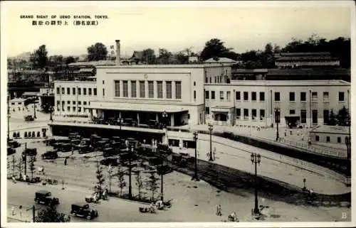 Ak Ueno Tokyo Tokio Japan, Ueno Station, historische Architektur, Autos, Menschen, Bahnhof