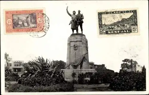 Ak Dakar Senegal, Denkmal für die Gefallenen der Eroberung