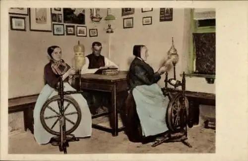 Ak Wendische Lausitz, Wenden beim Flachsspinnen