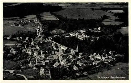 Ak Herdringen Arnsberg im Sauerland, Fliegeraufnahme, Gastwirtschaft Lindenhof