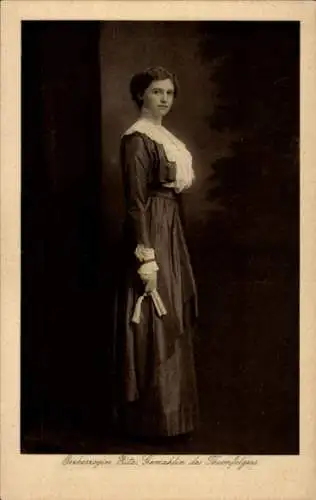 Künstler Ak Kaiserin Zita von Österreich, Standportrait, Rotes Kreuz Kriegsfürsorge