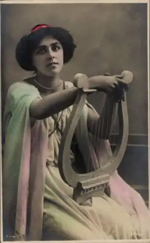 Ak Schauspielerin Dora Barton, Portrait