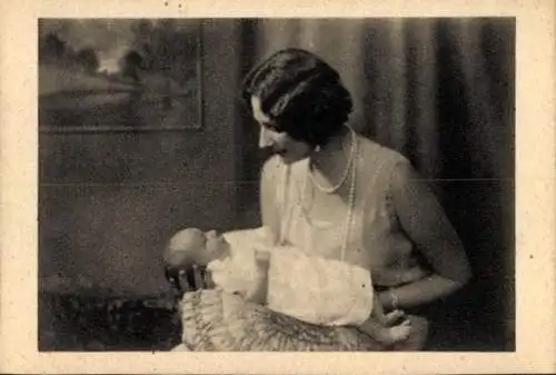 Ak S. M. Astrid, Reine des Belges, Prince Baudouin