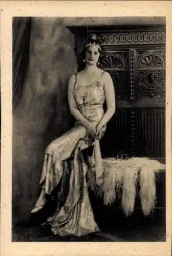 Ak S. M. Astrid, Reine des Belges, Portrait
