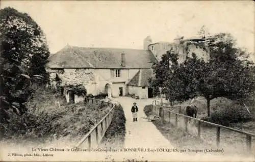 CPA Bonneville sur Touques Calvados, Chateau de Guillaume le Conquerant