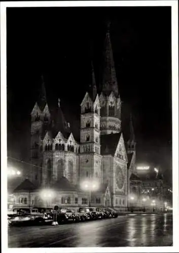 Ak Berlin Charlottenburg, Kurfürstendamm, Kaiser Wilhelm-Gedächtniskirche