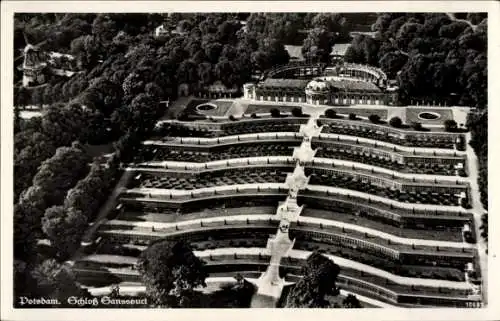 Ak Potsdam, Fliegeraufnahme, Schloss Sanssouci, Windmühle, Klinke